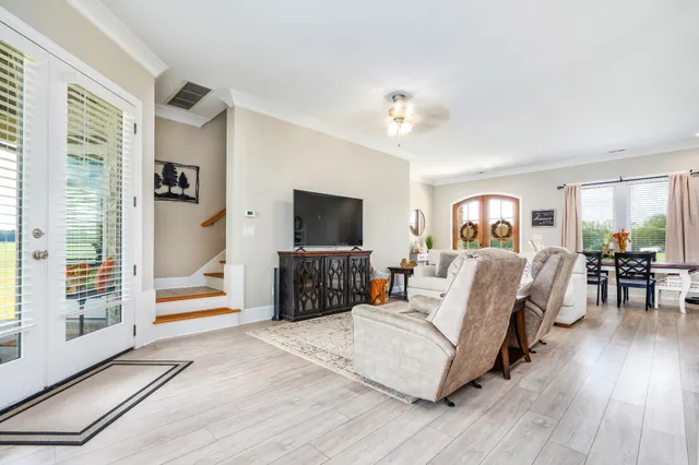 $649,900 | 380 Big Oak Road, Minor Hill, TN 38473