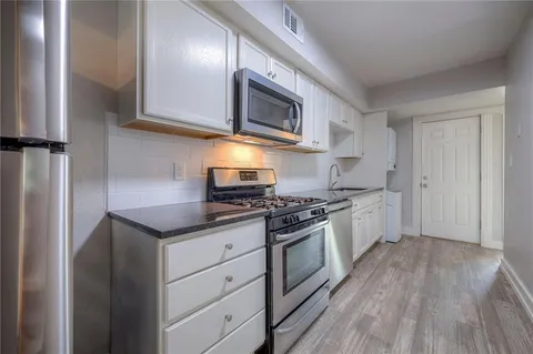 $1,740,000 | 4017-4023 Harrison Street, Kansas City, MO 64110