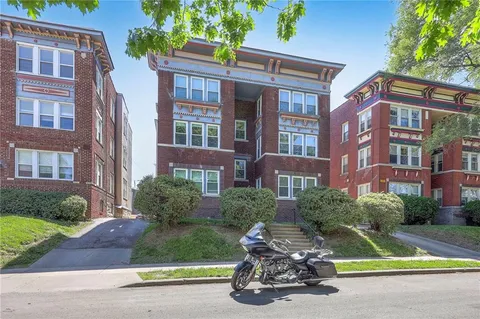 $1,740,000 | 4017-4023 Harrison Street, Kansas City, MO 64110