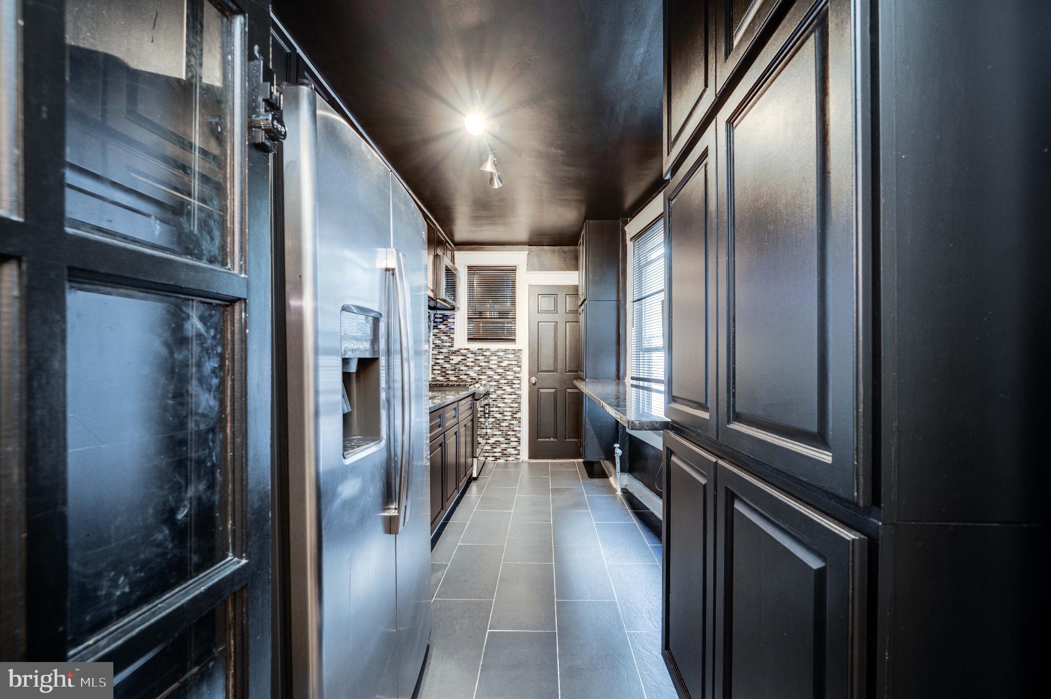 816 Franklin Street Reading, PA 19602 - Photo 4 of 20 a view of gallery with stairs