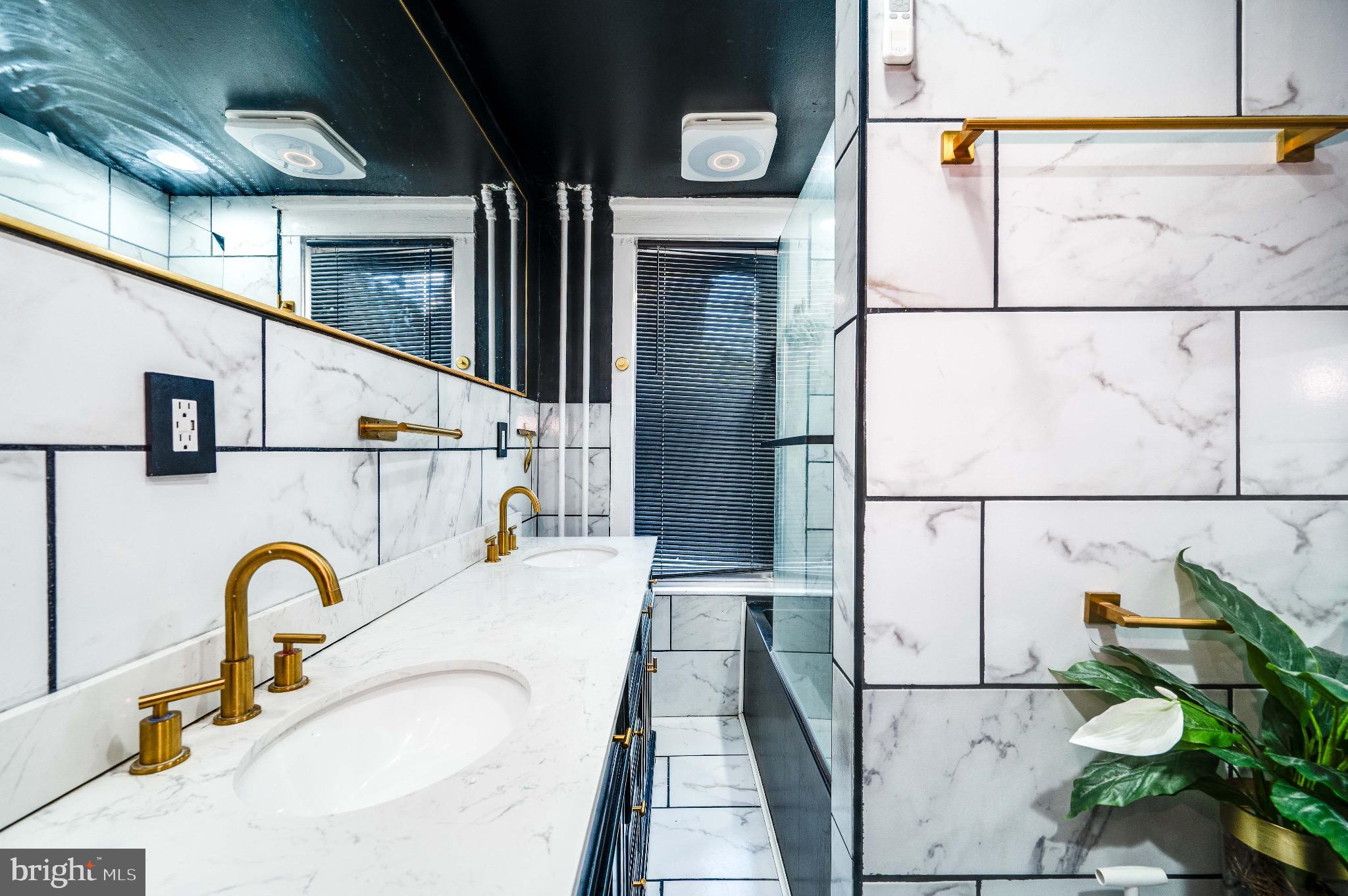 816 Franklin Street Reading, PA 19602 - Photo 9 of 20 a close view of tap