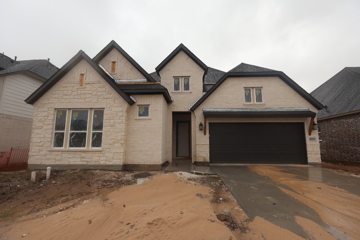 Welcome to The Begonia by David Weekley Homes. **HOME ESTIMATED TO BE COMPLETE MAY 2026**