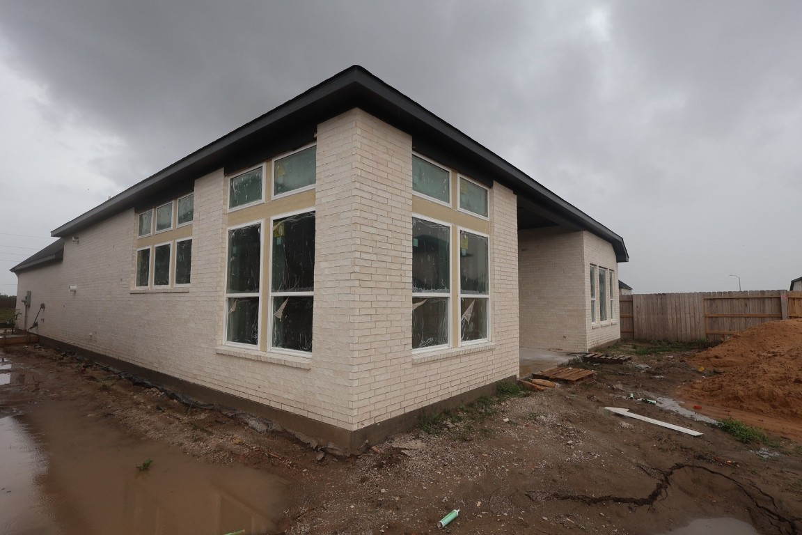 4915 Benton Wds Trail Rosenberg, TX 77471 - Photo 2 of 16 Welcome to The Begonia by David Weekley Homes. **HOME ESTIMATED TO BE COMPLETE MAY 2026**