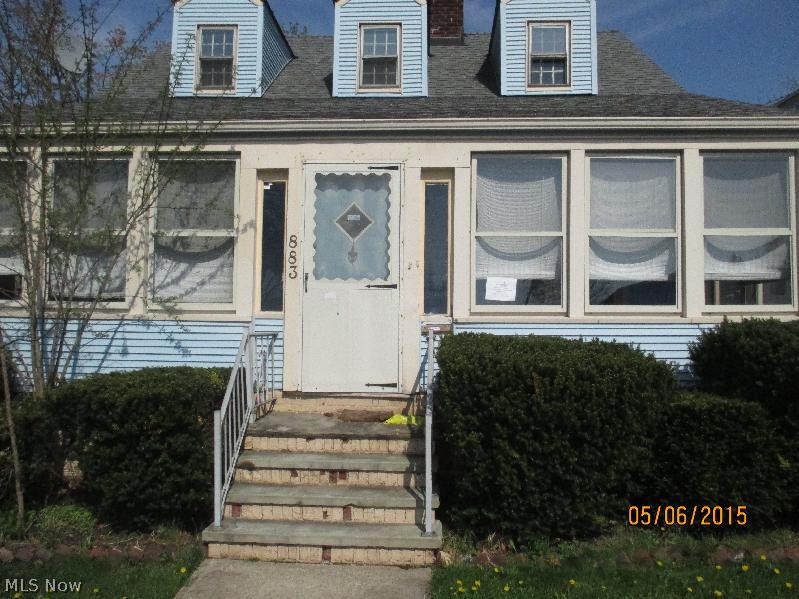 883 Lecona Drive Cleveland Heights, OH 44121 - Photo 1 of 14