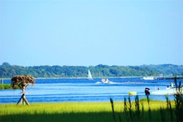 1136 Drift Road Westport, MA 02790 - Photo 1 of 25 Gallery Image 1