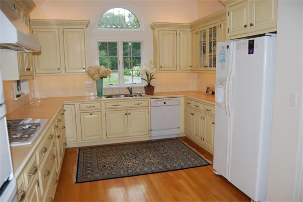 1136 Drift Road Westport, MA 02790 - Photo 11 of 25 Gallery Image 11