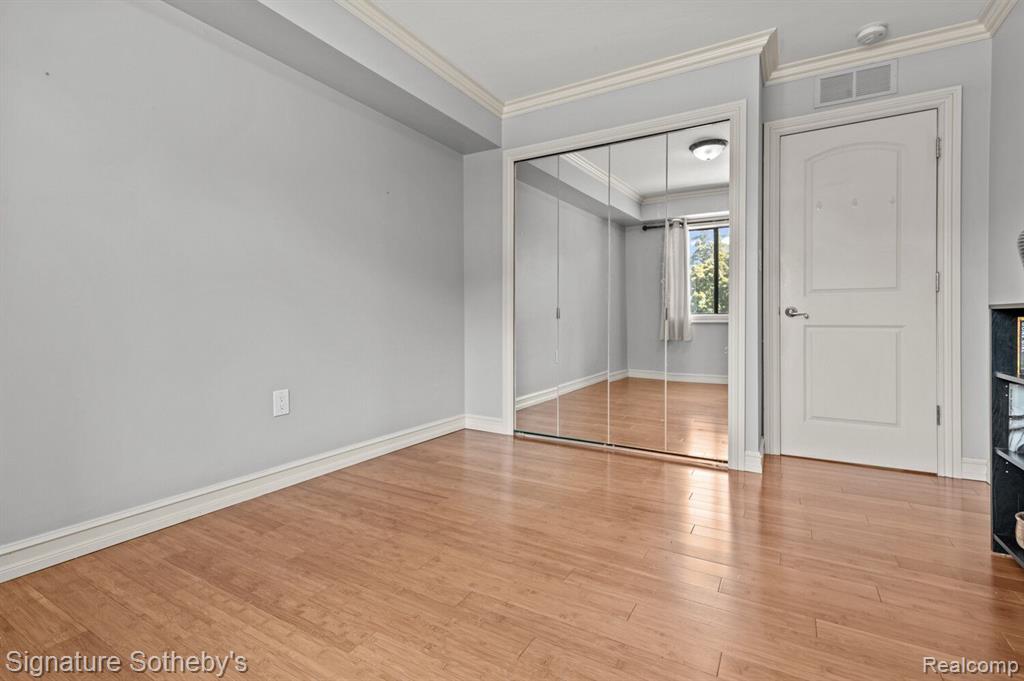 1675 Riverside Drive, Unit 12 Rochester Hills, MI 48309 - Photo 19 of 29