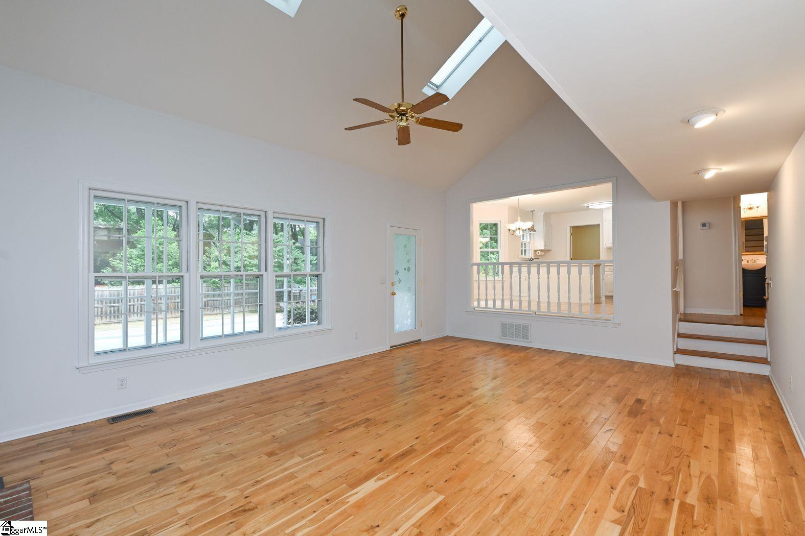904 East Silverleaf Street Greer, SC 29650 - Photo 15 of 34 Gallery Image 15