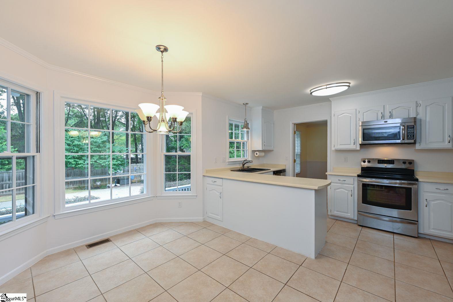 904 East Silverleaf Street Greer, SC 29650 - Photo 4 of 34 Gallery Image 4