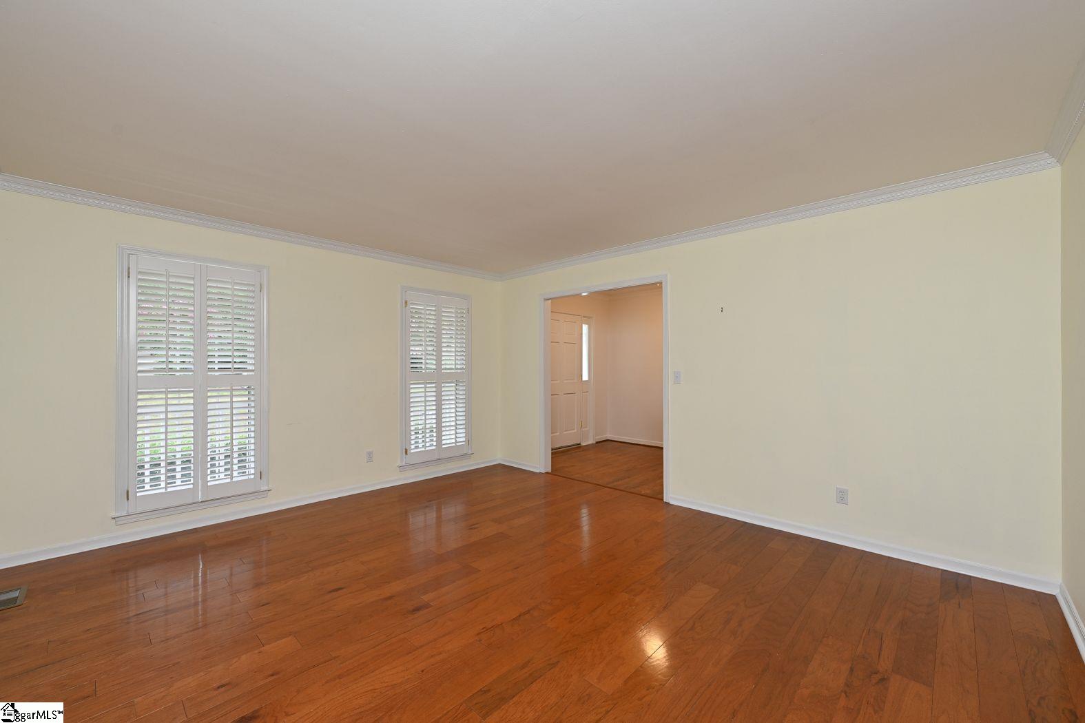 904 East Silverleaf Street Greer, SC 29650 - Photo 10 of 34 Gallery Image 10