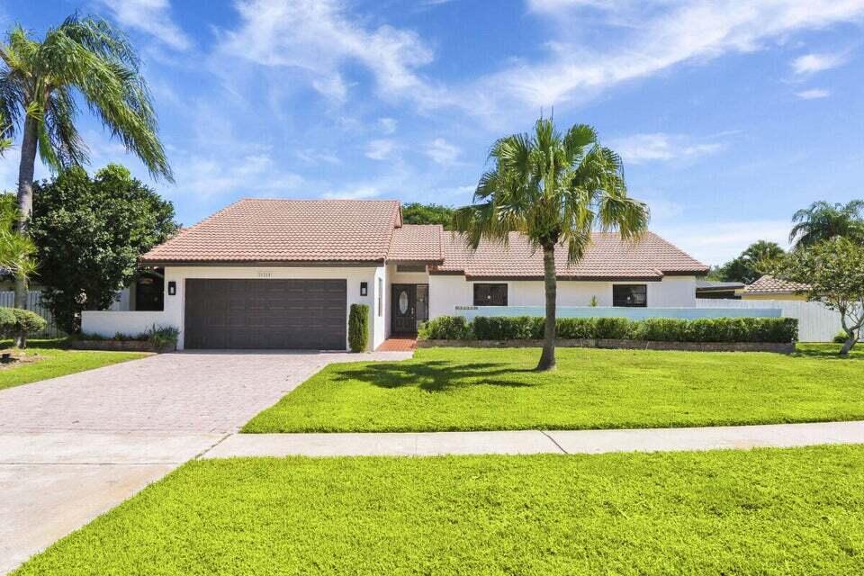 21210 Escondido Way Boca Raton, FL 33433 - Photo 1 of 38 20231102181716954213000000-o