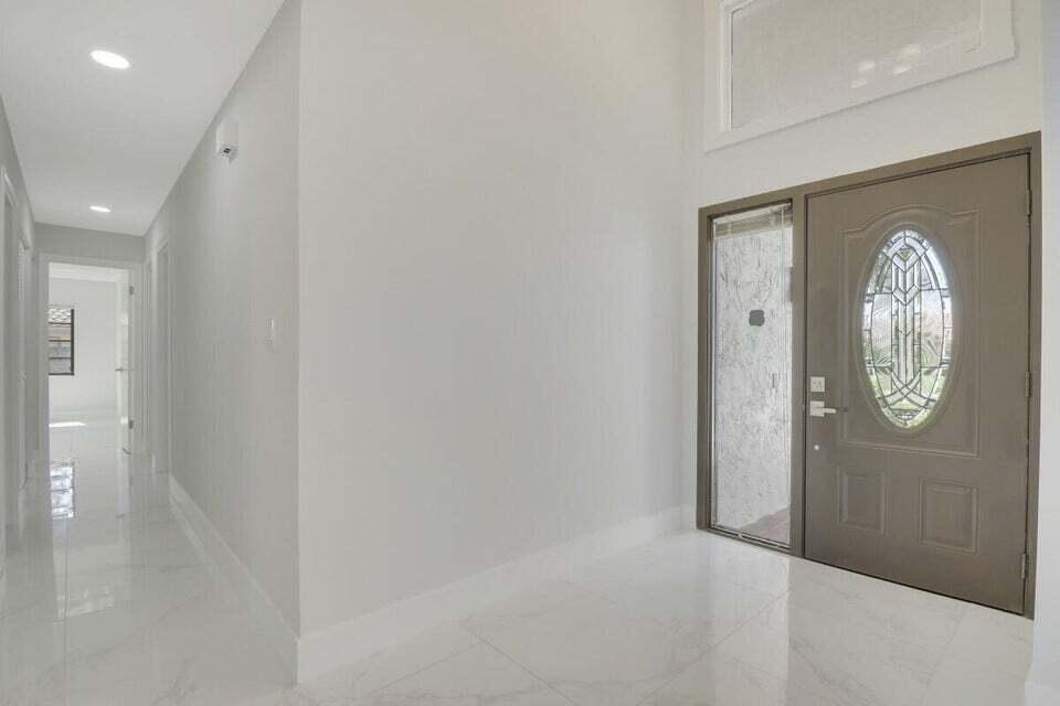 21210 Escondido Way Boca Raton, FL 33433 - Photo 12 of 38 20231102181730485766000000-o