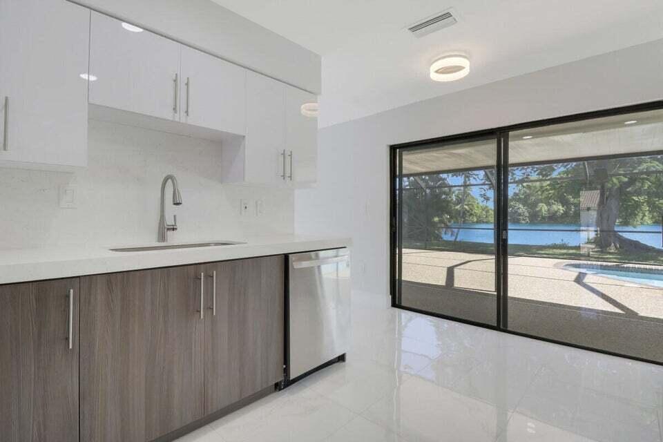 21210 Escondido Way Boca Raton, FL 33433 - Photo 13 of 38 20231102181731749876000000-o