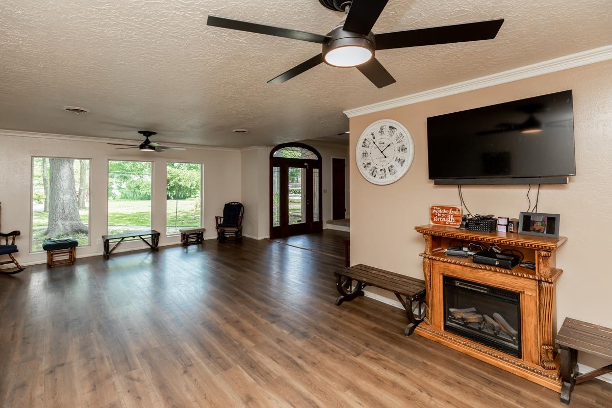 935 Dowlen Road Beaumont, TX 77706 - Photo 7 of 41