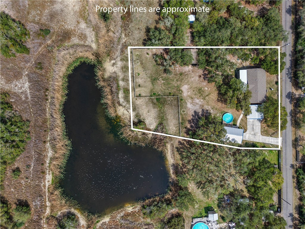 1511 Monkey Road Rockport, TX 78382 - Photo 34 of 40 a view of a balcony