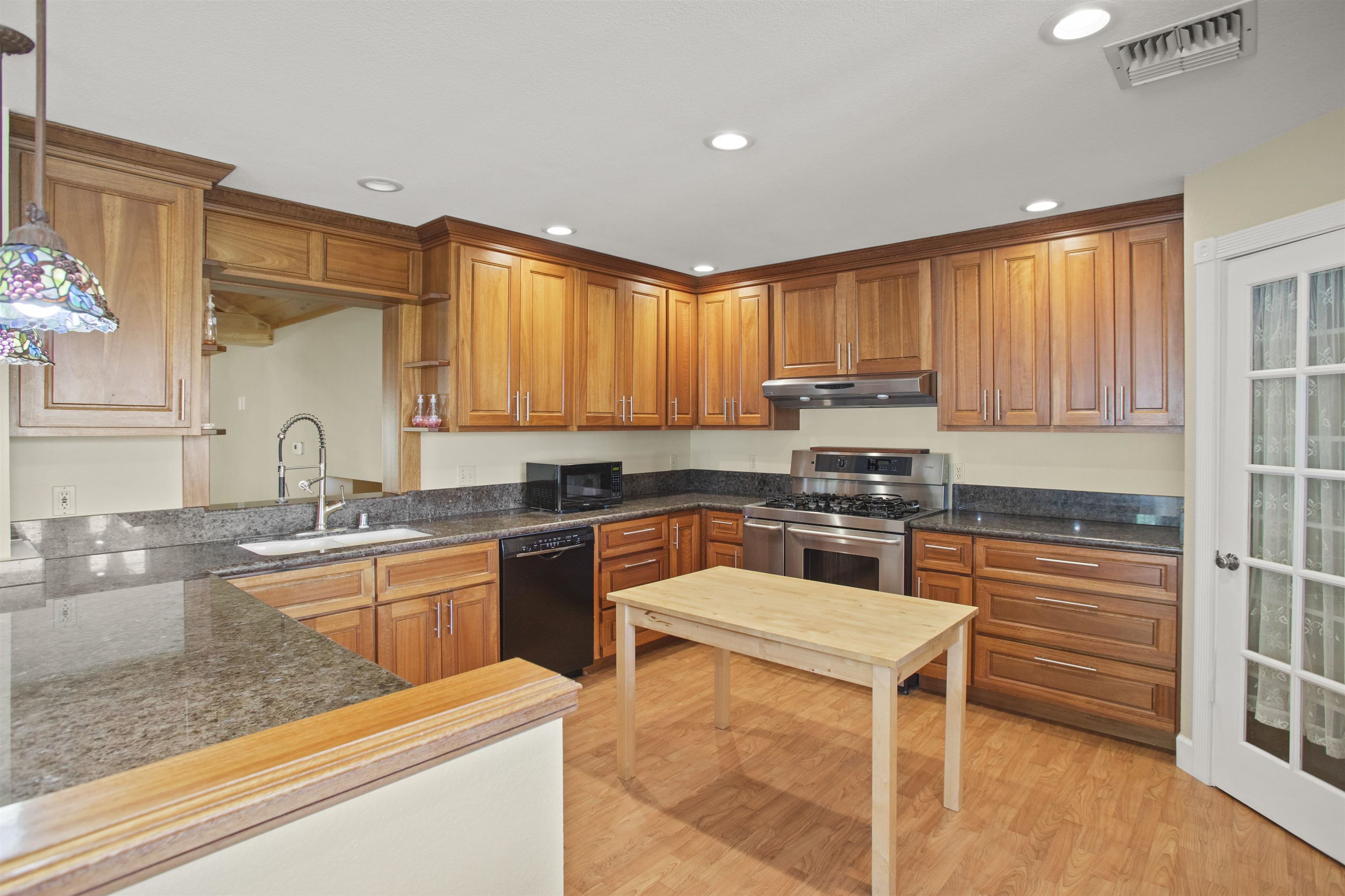 130 Hardy Road Bishop, CA 93514 - Photo 6 of 23 Gallery Image 6
