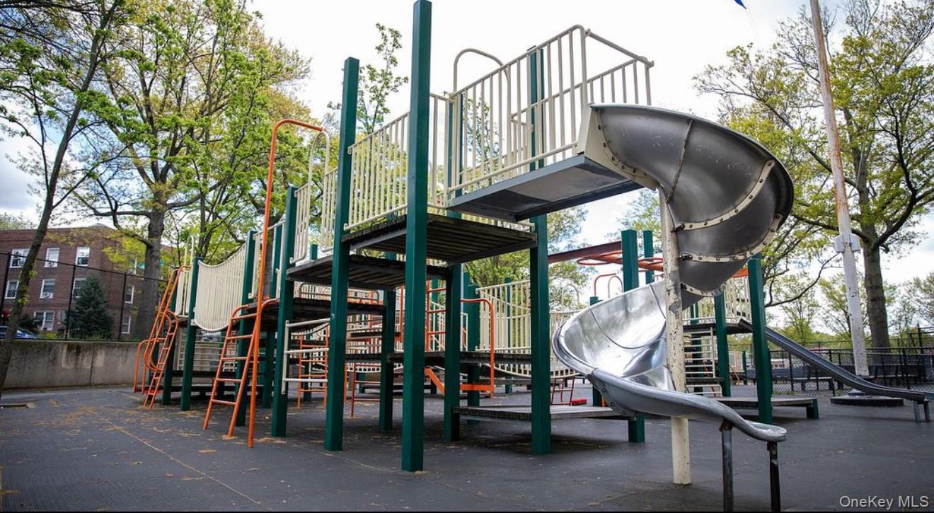 141-39 79th Avenue, Unit 3O Queens, NY 11367 - Photo 10 of 10 an outdoor space with seating