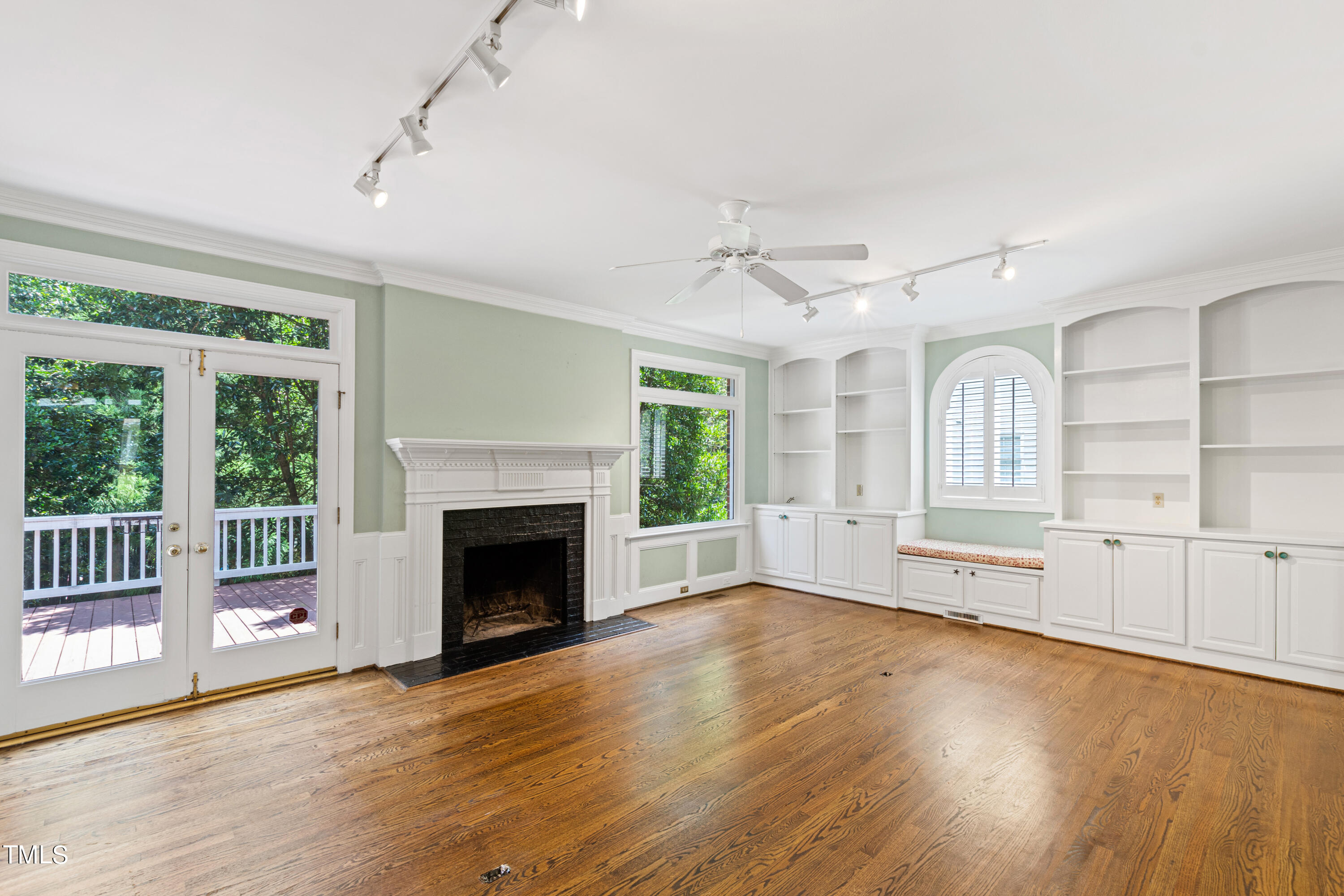 1208 Little Lake Hill Drive Raleigh, NC 27607 - Photo 5 of 42 Living