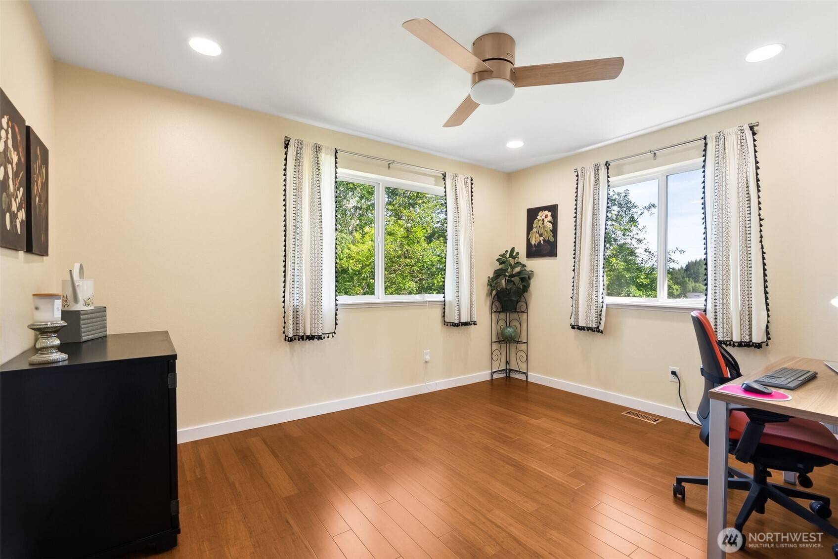 4648 Phillips Road Southeast Port Orchard, WA 98366 - Photo 22 of 40 Gallery Image 22