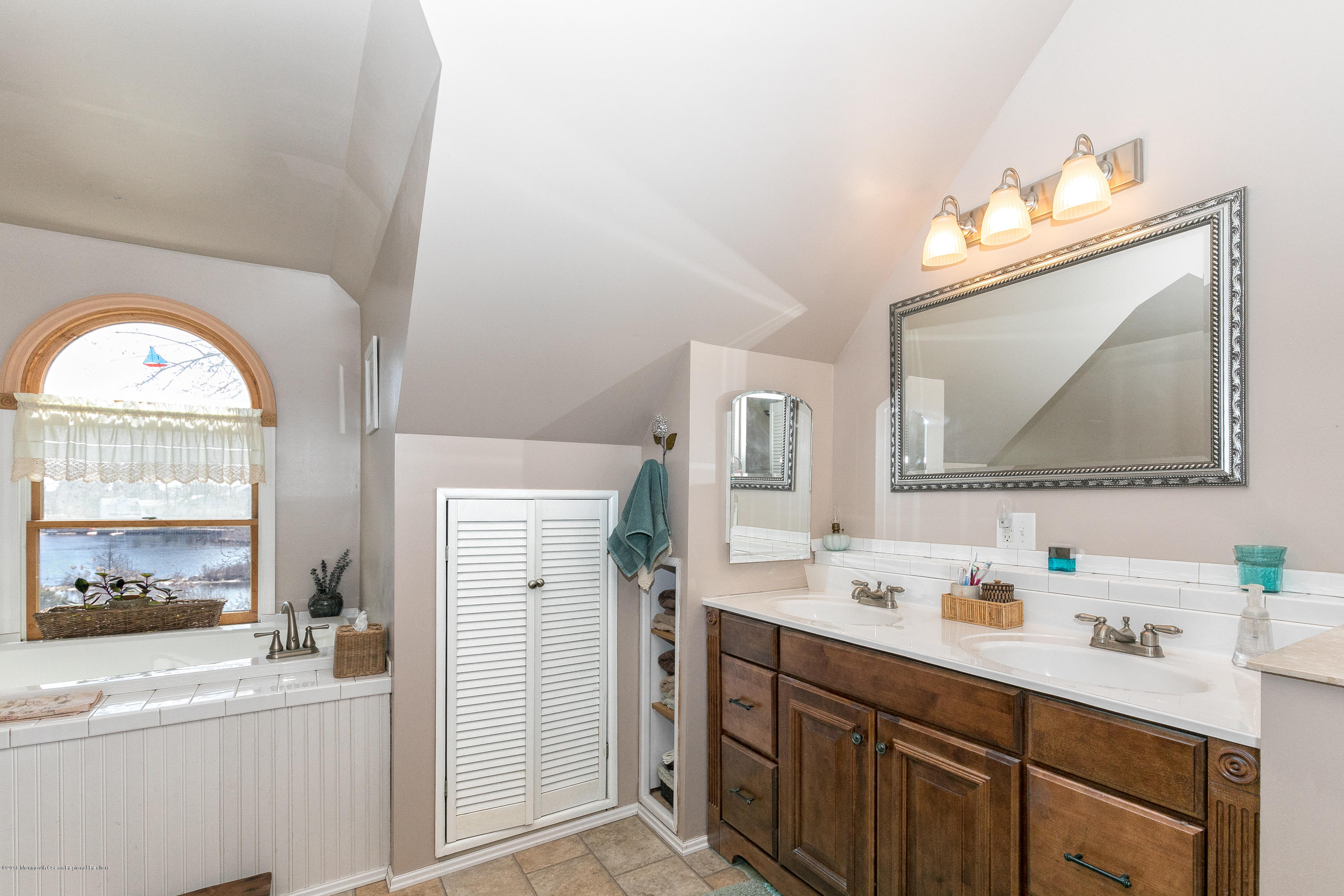 511 Carroll Fox Road Brick, NJ 08724 - Photo 31 of 52 Full Bath Floor Two