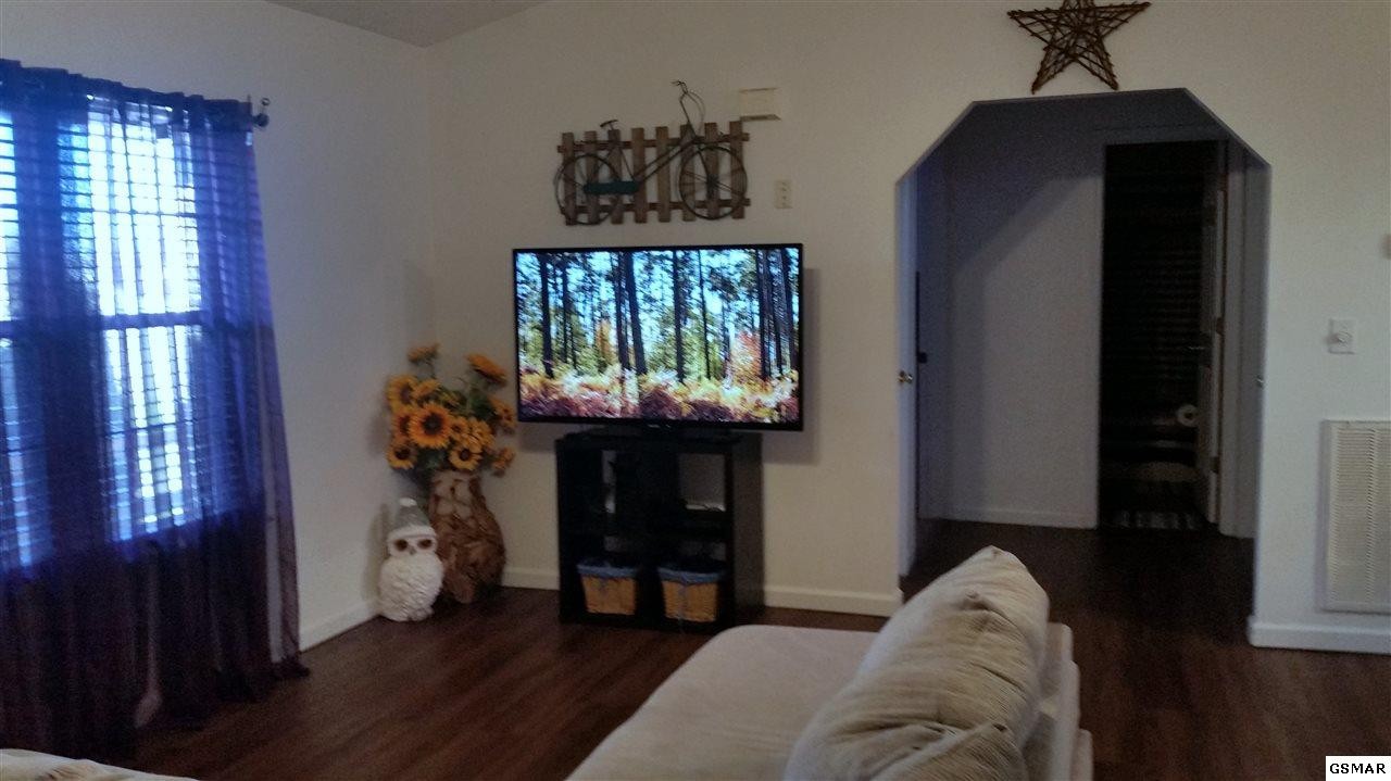 1609 Upper Ridge Court Sevierville, TN 37862 - Photo 3 of 15 Gallery Image 3