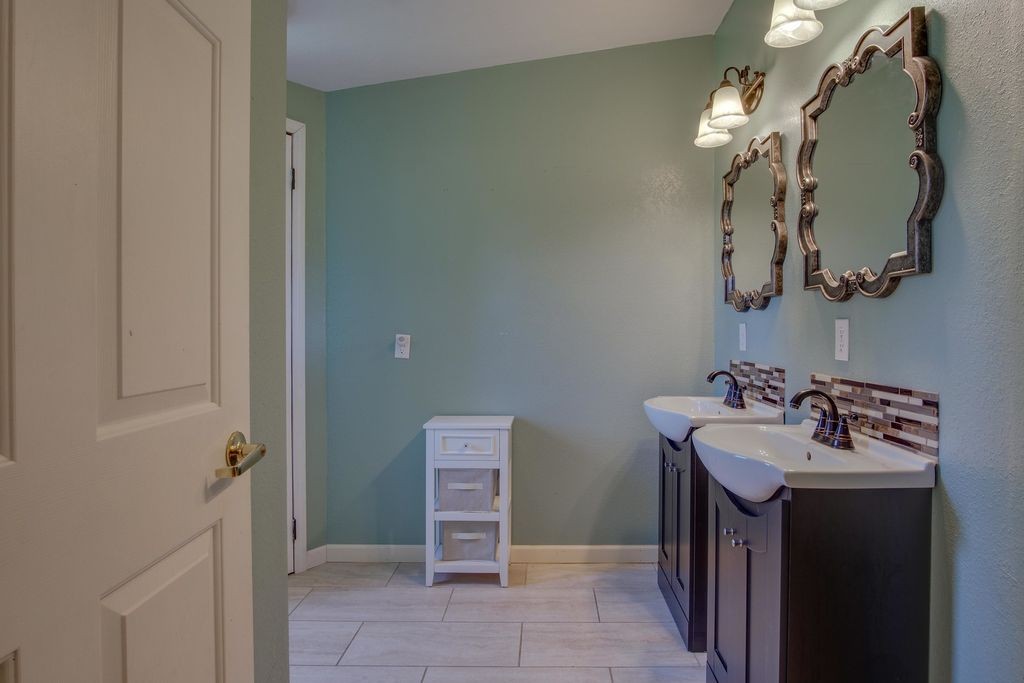 1035 Brushy Road Centerville, TN 37033 - Photo 10 of 23 Gallery Image 10