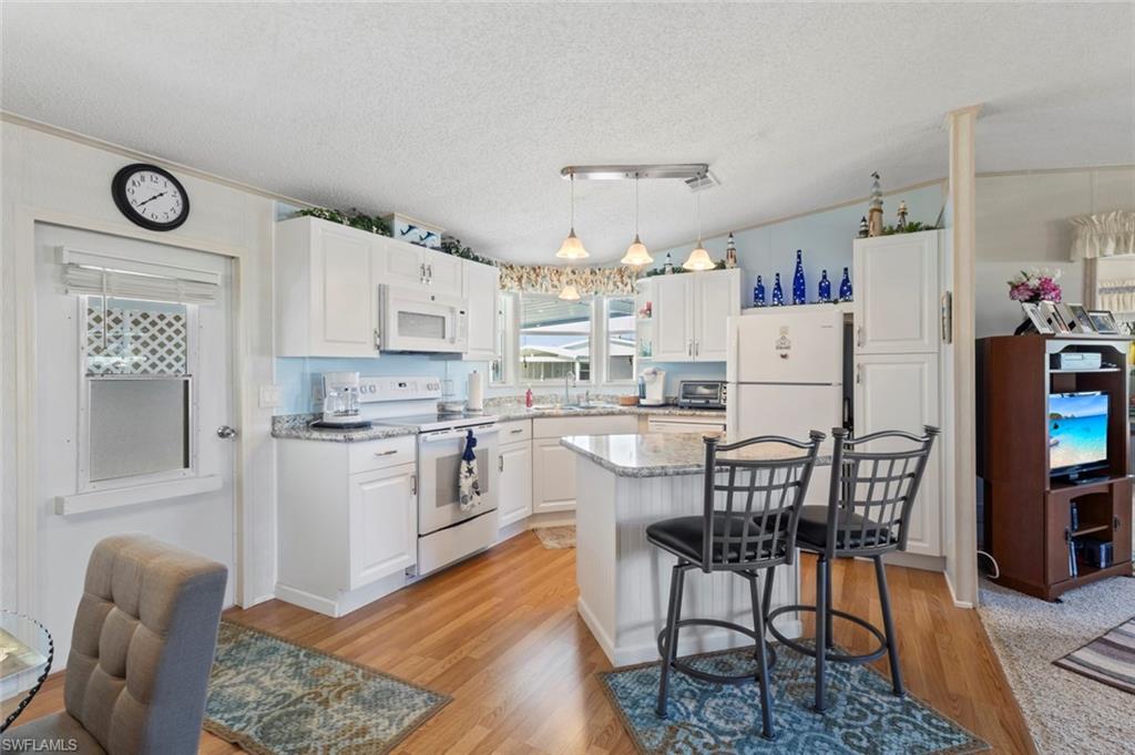 44 Turquoise Avenue, Unit 44T Naples, FL 34114 - Photo 7 of 36