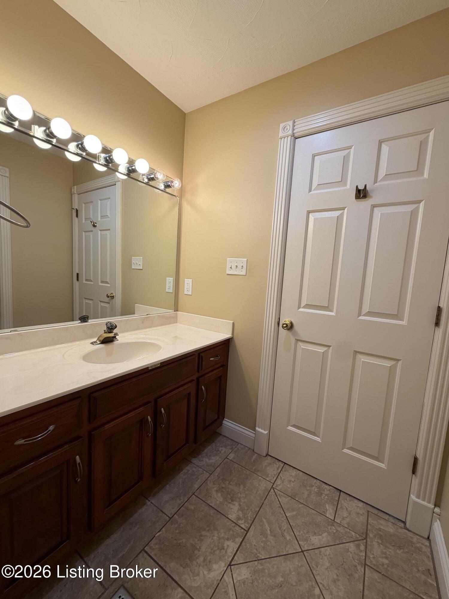 4898 Springfield Road Bardstown, KY 40004 - Photo 26 of 72 IMG_2443