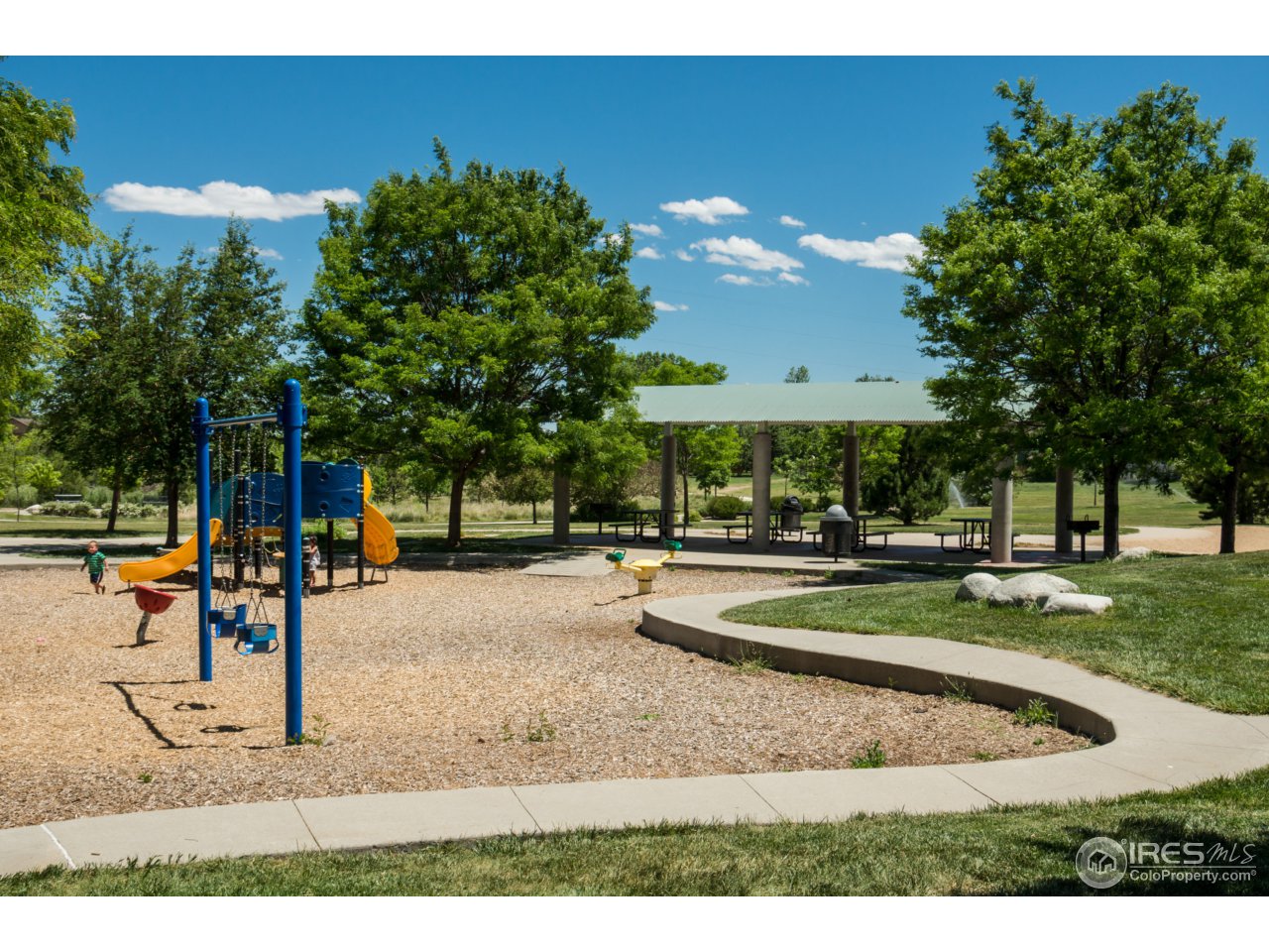 1229 Trail Ridge Road Longmont, CO 80504 - Photo 22 of 25