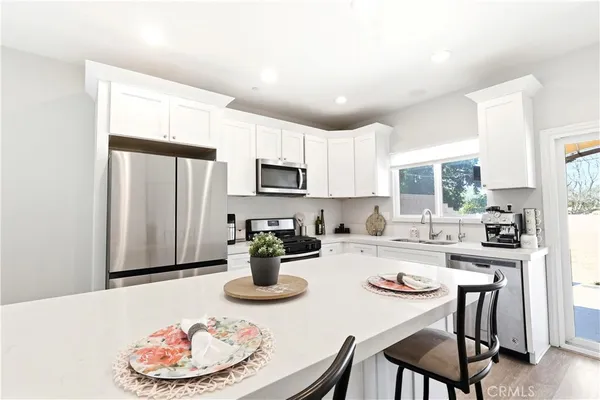 $3,850 | 9267 Andrew Street, Riverside, CA 92503