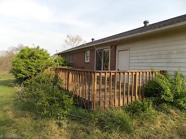 375 Wayne Gobble Road Lexington, NC 27295 - Photo 5 of 18 Gallery Image 5