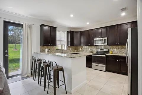 $629,900 | 9628 Town Parc Circle South, Parkland, FL 33076