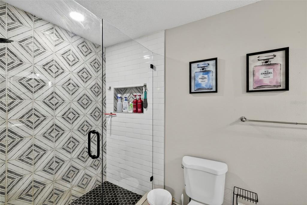 1324 40th Street South St. Petersburg, FL 33711 - Photo 20 of 39