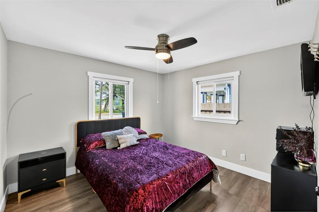 1324 40th Street South St. Petersburg, FL 33711 - Photo 25 of 39