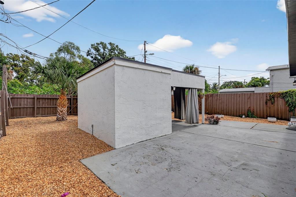 1324 40th Street South St. Petersburg, FL 33711 - Photo 31 of 39