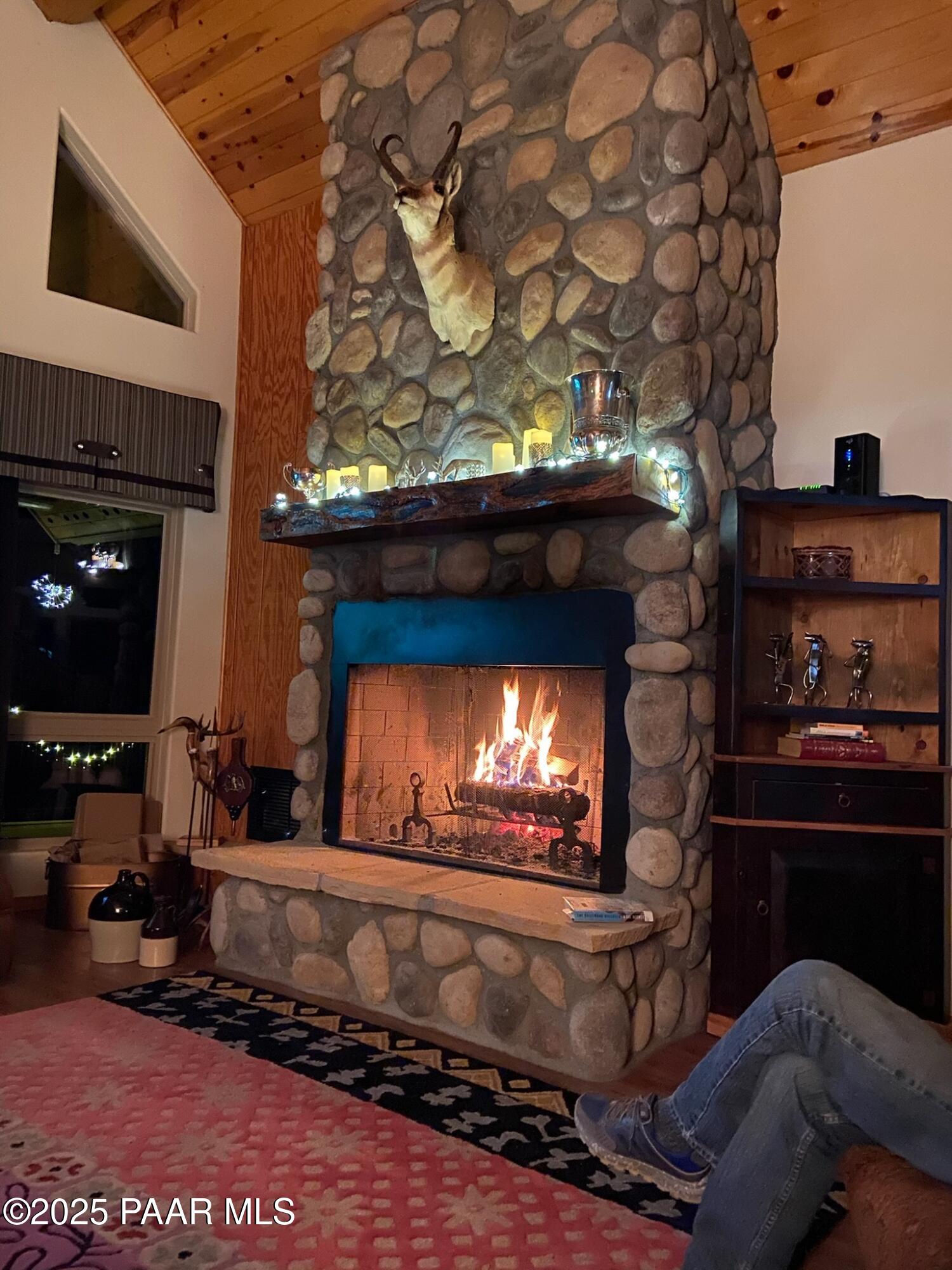 835 Happy Valley Road Prescott, AZ 86305 - Photo 2 of 61 a room with fireplace
