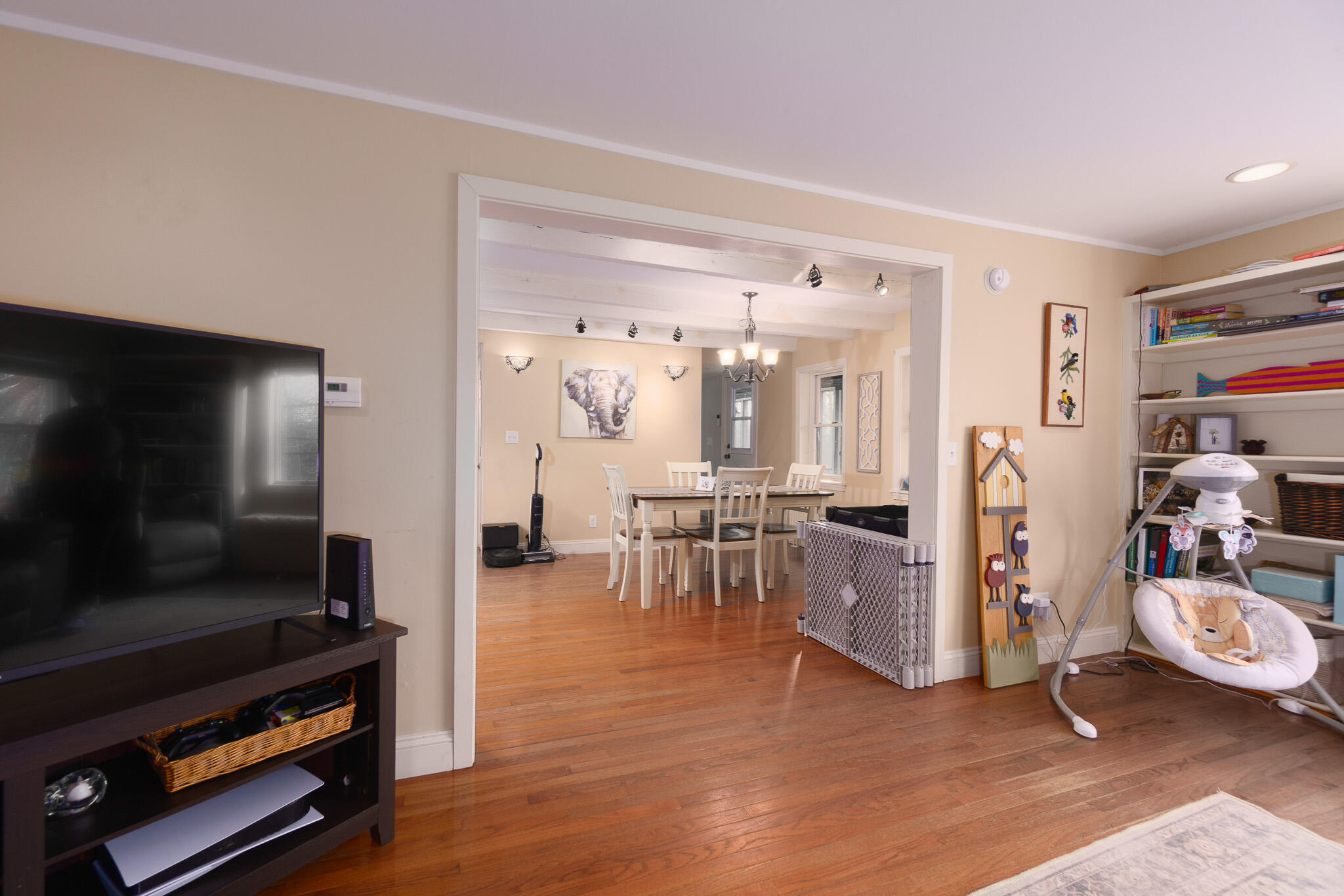 270 Upper Dedham Road Dedham, ME 04429 - Photo 18 of 36 Living Room