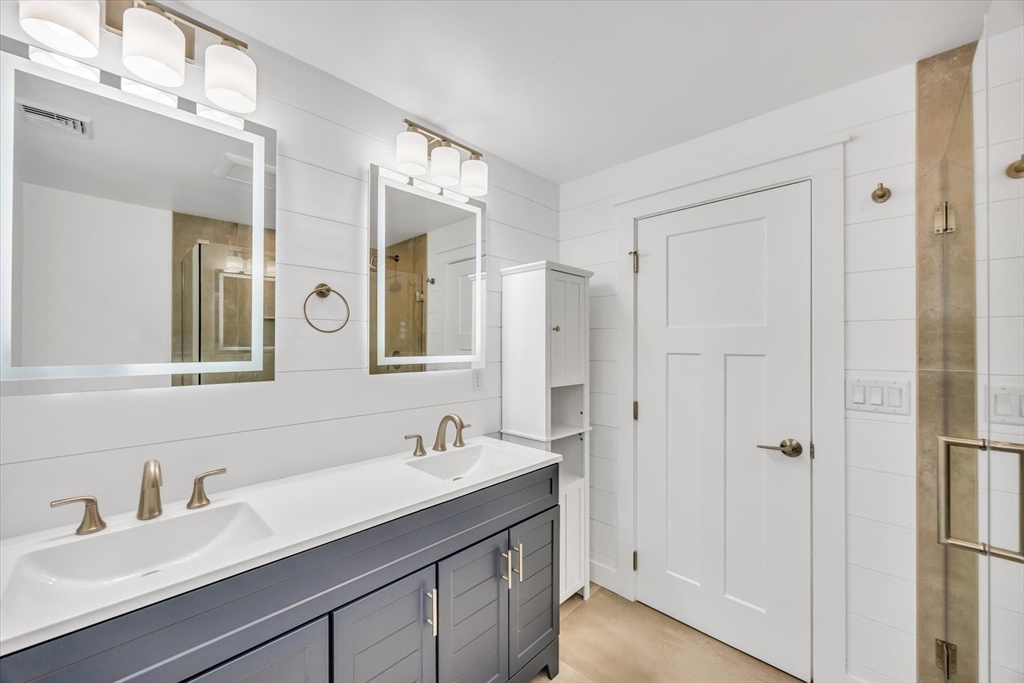 531 Menauhant Road Falmouth, MA 02536 - Photo 23 of 42
