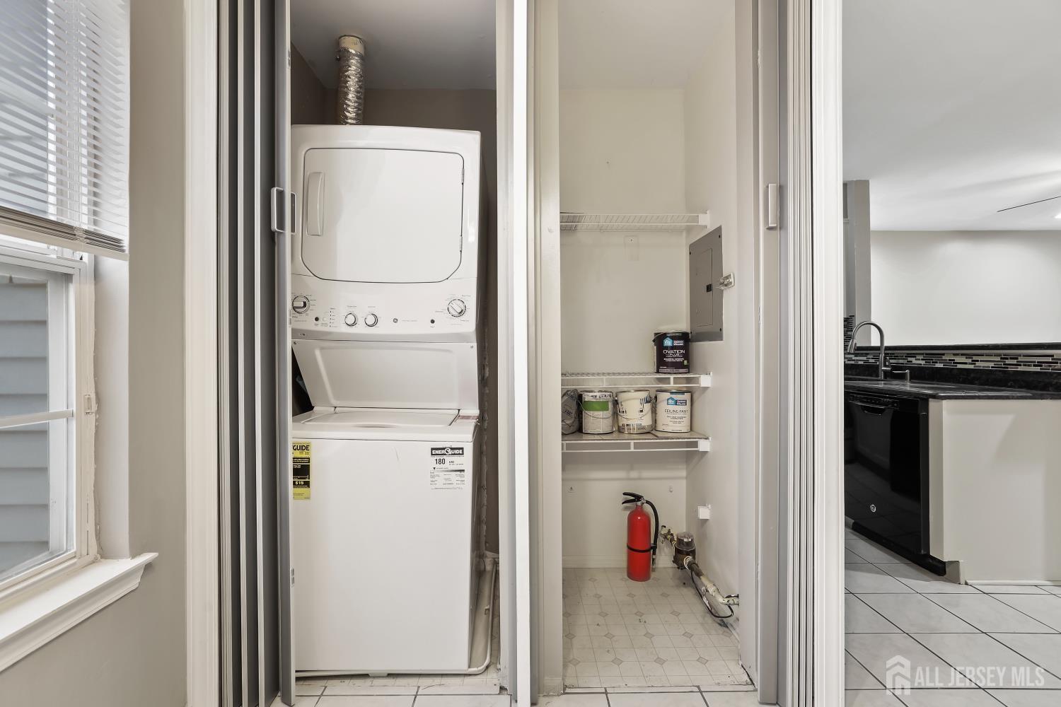 1707 Ridgeview Court Sayreville, NJ 08859 - Photo 8 of 24