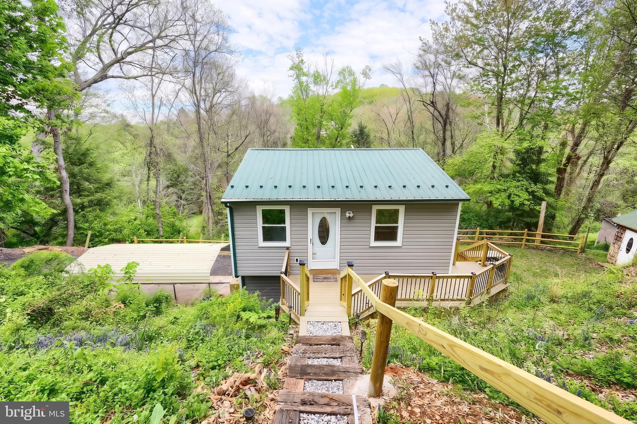 234 Hilltop Road Delta, PA 17314 - Photo 5 of 32