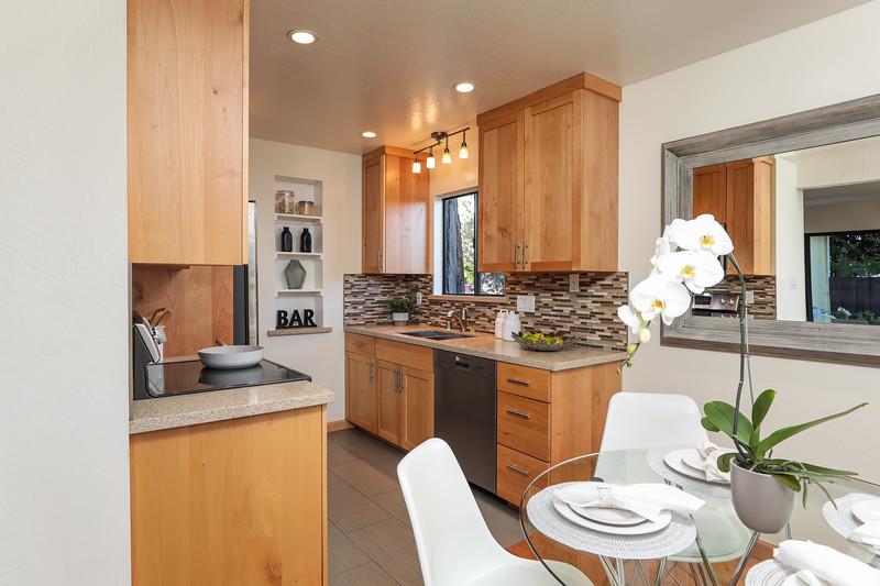 2526 West Middlefield Road Mountain View, CA 94043 - Photo 11 of 30 Gallery Image 11