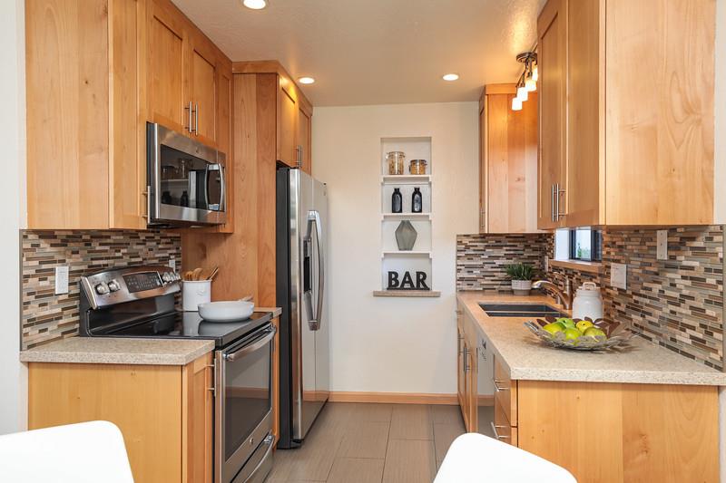2526 West Middlefield Road Mountain View, CA 94043 - Photo 14 of 30 Gallery Image 14