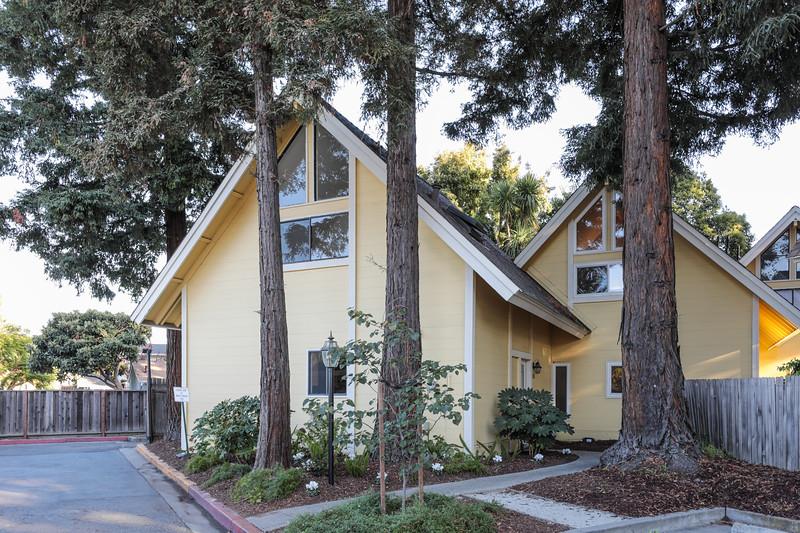 2526 West Middlefield Road Mountain View, CA 94043 - Photo 27 of 30 Gallery Image 27