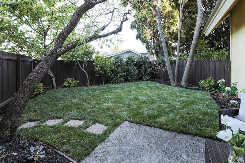 2526 West Middlefield Road Mountain View, CA 94043 - Photo 3 of 30 Gallery Image 3