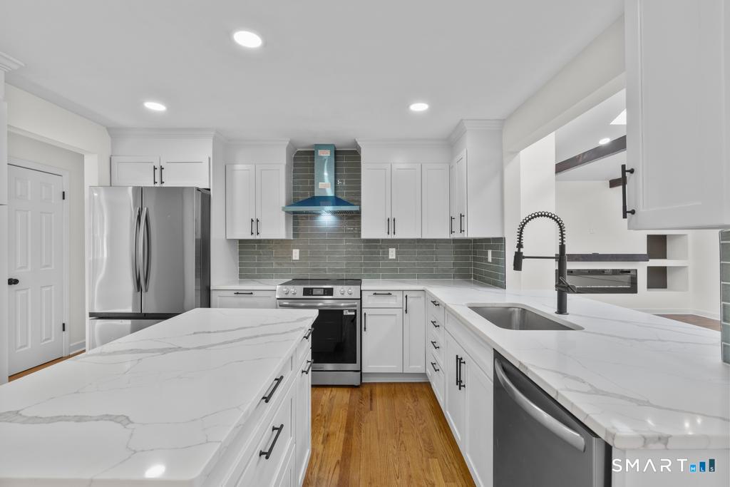 507 Little Meadow Road Guilford, CT 06437 - Photo 17 of 38