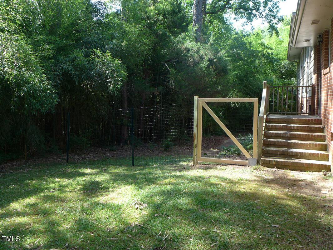 346 Wesley Drive Chapel Hill, NC 27516 - Photo 22 of 24 a view of backyard with green space