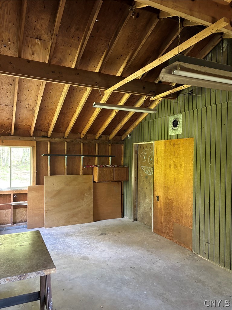 3253 Oswego Road Vienna, NY 13308 - Photo 23 of 27 Garage