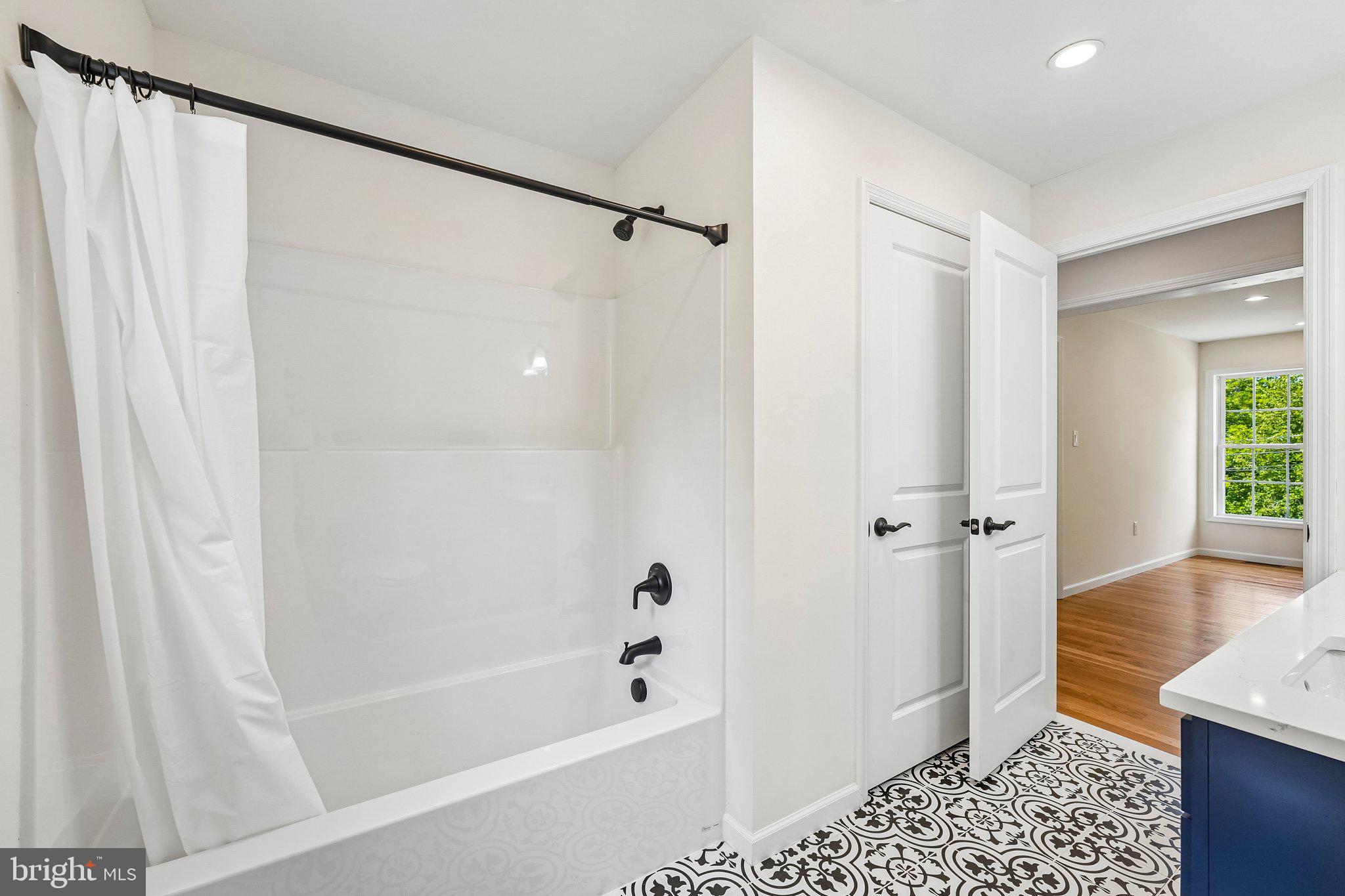 40 Creek Road Phoenixville, PA 19460 - Photo 34 of 59 hall bath
