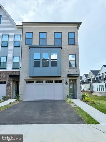 $881,457 | 43016 Debonair Terrace, Ashburn, VA 20148