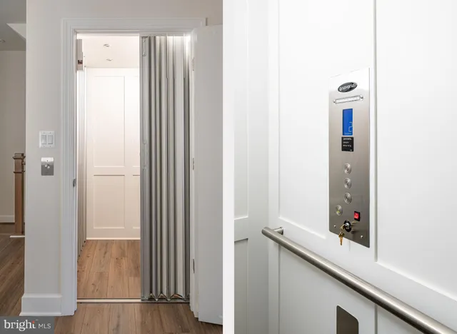 $881,457 | 43016 Debonair Terrace, Ashburn, VA 20148